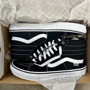 Vans Skate Sk8-Hi Shoe Sneaker Black & white Size 12